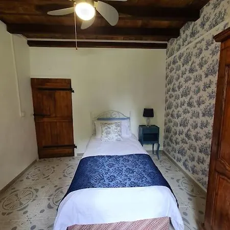 The Walnut Tree. Appartement *
